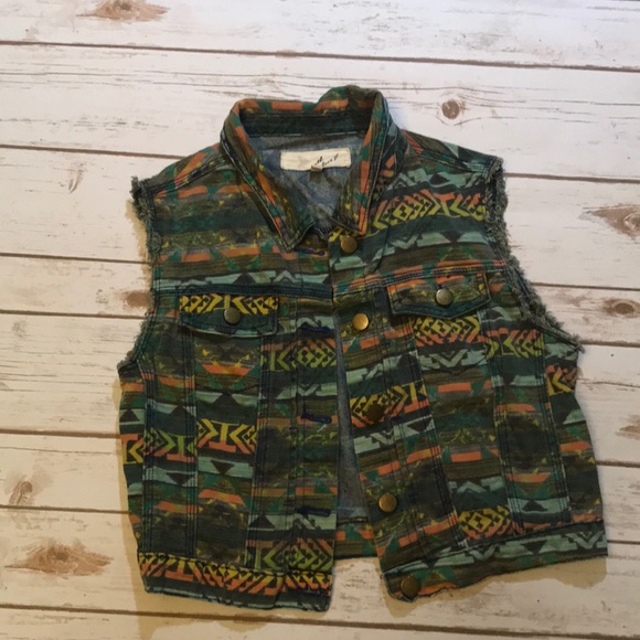 ❤️5/20❤️ With love Aztec  Jean vest size L - Picture 5 of 7